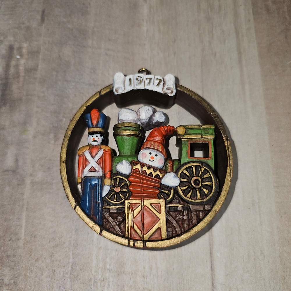 Vintage 1977 Hallmark Nostalgia Tree-Trimmer Ornament Train Teddy Bear Soldier - Picture 3 of 6